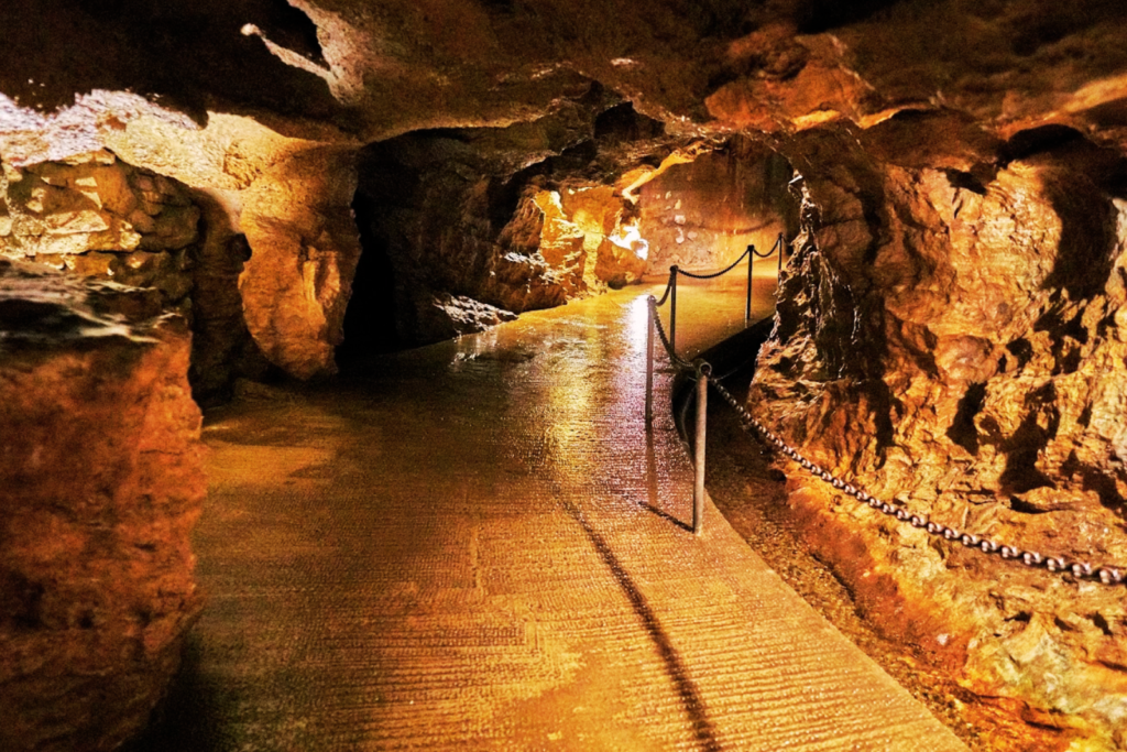 Linville Caverns, North Carolina