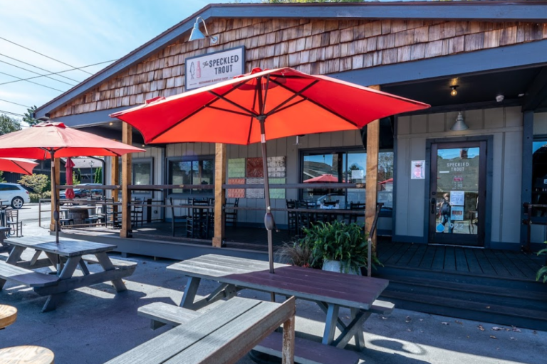 Best Cocktail Bars in the High Country - The Speckled Trout Restaurant and Bottle Shop