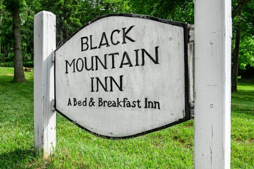 Best Hotels In Black Mountain NC - Black Mountain Inn