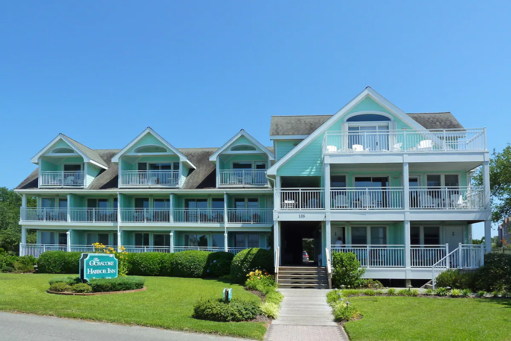 Best Hotels On The North Carolina Coast - Ocracoke Harbor Inn