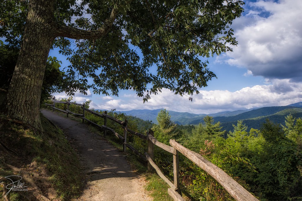 Best Romantic Getaways in The Great Smoky Mountains - Cataloochee Valley Overlook