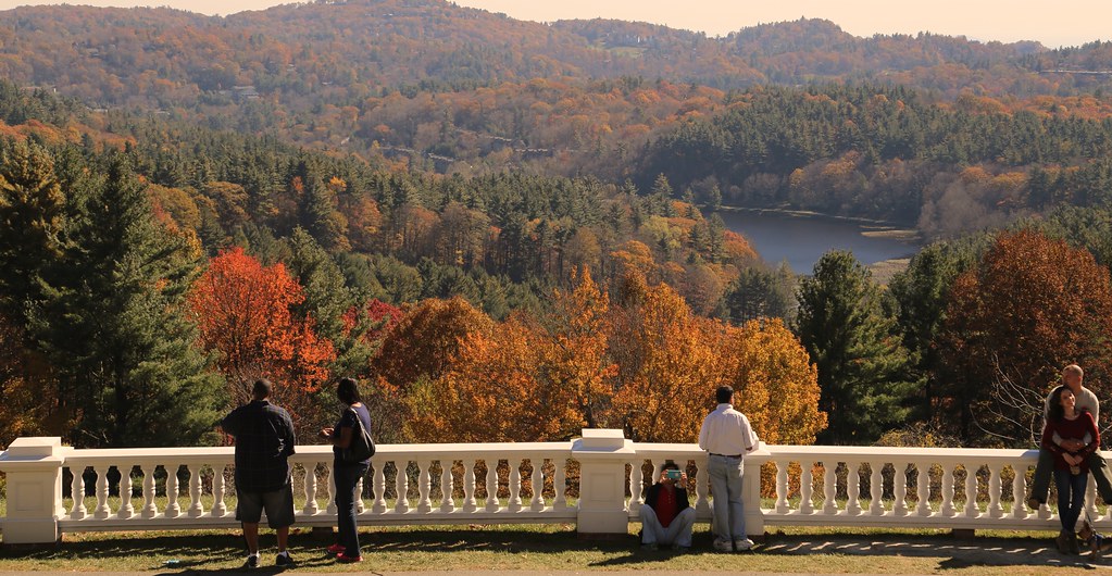 Best Things To Do In The North Carolina Mountains - Hiking - Moses Cone Park on the Blue Ridge Parkway in North Carolina