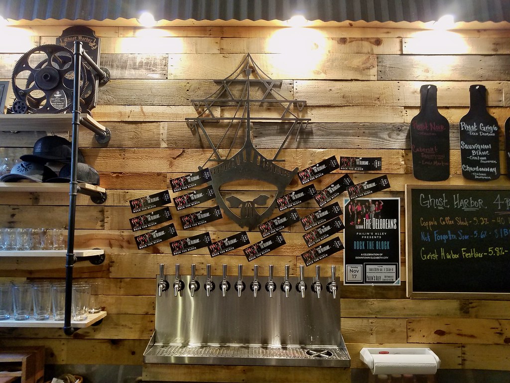 Best Bars In The Albemarle & Pamlico Sounds Area - Ghost Harbor Brewing Taps