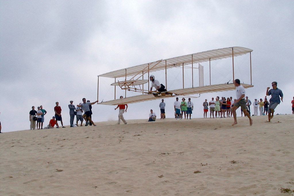 Best Adrenaline Activities In The Outer Banks Area - Hang Gliding at Jockey's Ridge State