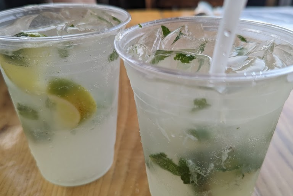 Best Cocktail Bars In The Topsail Area - Sears Landing Grill & Boat Docks mojitos