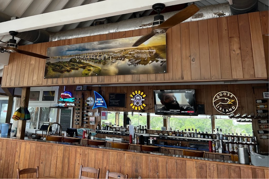 Best Cocktail Bars In The Topsail Area - Sears Landing Grill & Boat Docks Cocktail Bar