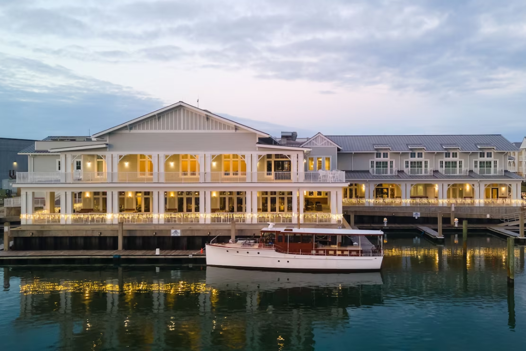 Best Hotels In The Crystal Coast Area - Beaufort Hotel NC