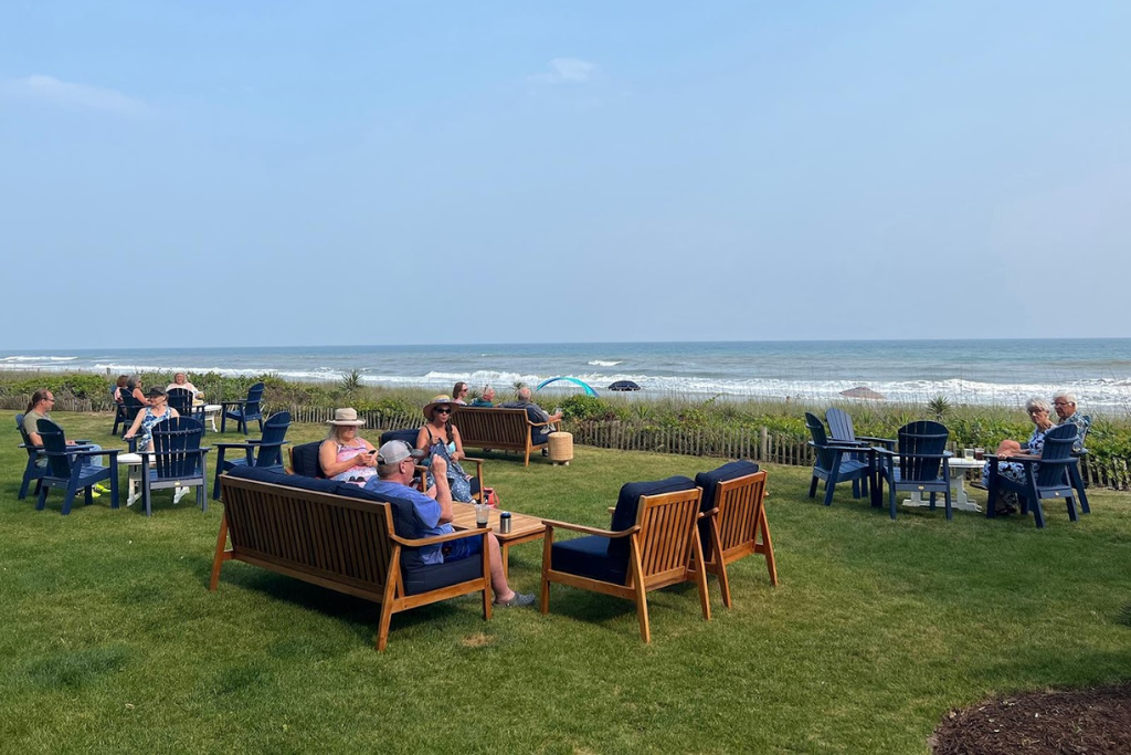 Best Romantic Getaways In The Crystal Coast Area - The Inn at Pine Knoll Shores