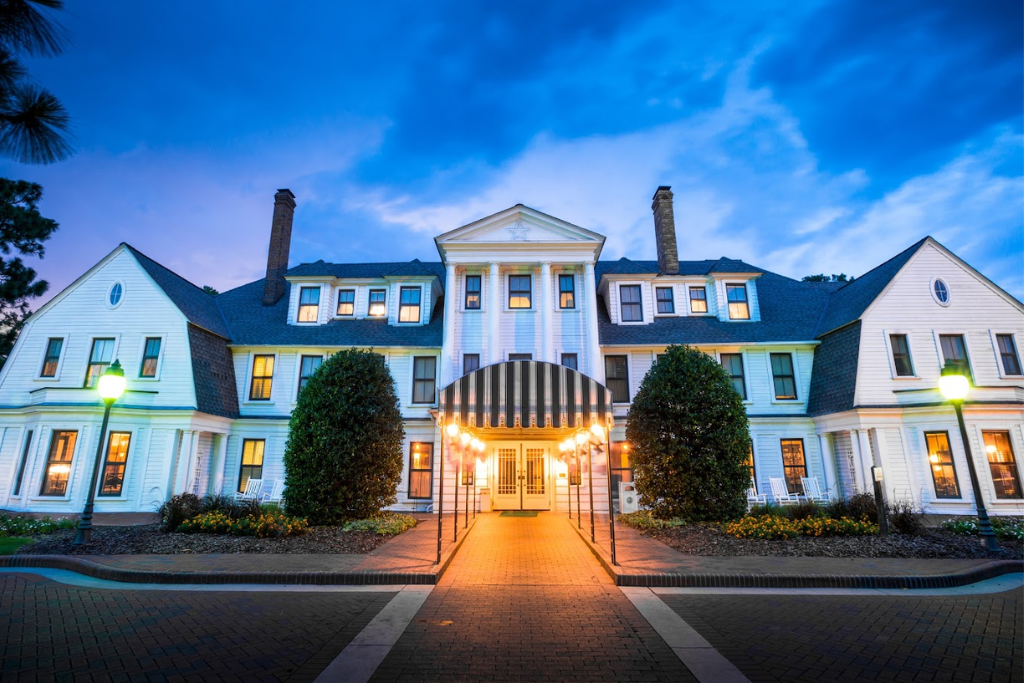 Best Romantic Getaways In The Pinehurst and Sandhills Area - The Holly Inn