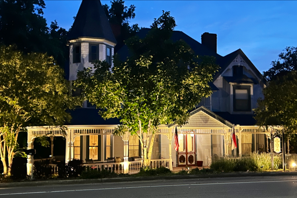 Best Romantic Getaways In The Pinehurst and Sandhills Area - The Old Buggy Inn